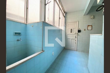 Apartamento à venda com 95m², 3 quartos e 1 vagaÁrea de Serviço