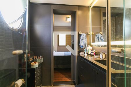 Apartamento para alugar com 110m², 3 quartos e 2 vagas Apartamento para alugar com 110m², 3 quartos e 2 vagasBanheiro do Suíte