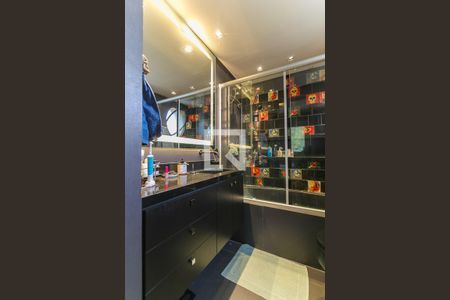 Apartamento para alugar com 110m², 3 quartos e 2 vagas Apartamento para alugar com 110m², 3 quartos e 2 vagasBanheiro do Suíte