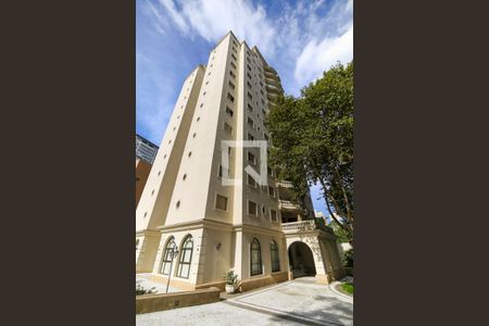 Apartamento para alugar com 110m², 3 quartos e 2 vagas Apartamento para alugar com 110m², 3 quartos e 2 vagasFachada