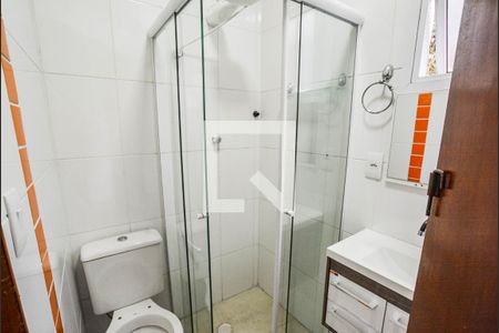 Banheiro da Suíte 1 de casa para alugar com 2 quartos, 89m² em Jardim Ana Maria, Santo André