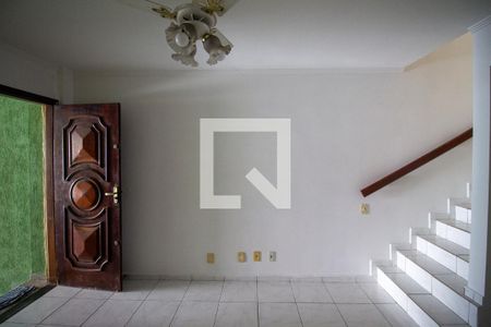 Sala de casa para alugar com 3 quartos, 125m² em Jardim Helena, São Paulo