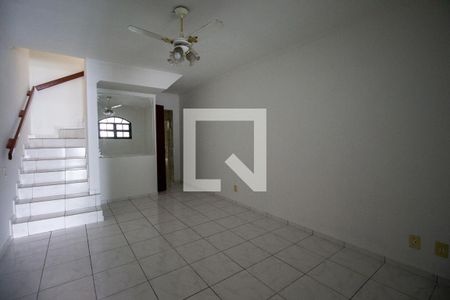 Sala de casa para alugar com 3 quartos, 125m² em Jardim Helena, São Paulo