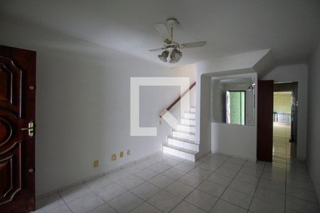 Sala de casa para alugar com 3 quartos, 125m² em Jardim Helena, São Paulo