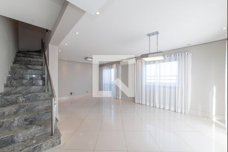 Apartamento para alugar com 3 quartos, 133m² em Vila Santo Estéfano, São Paulo