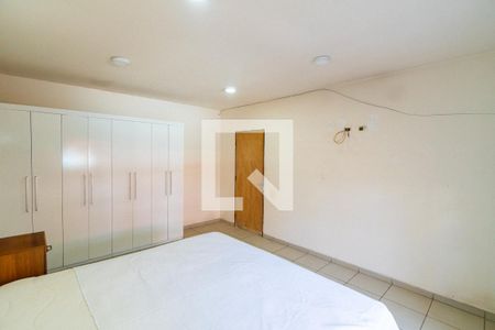 Casa à venda com 750m², 4 quartos e 8 vagasSuite 2