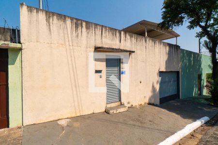 Casa à venda com 750m², 4 quartos e 8 vagasFachada 2