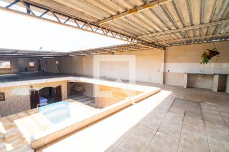 Casa à venda com 750m², 4 quartos e 8 vagasSalão