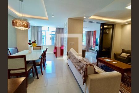 Apartamento à venda com 119m², 3 quartos e 1 vaga Apartamento à venda com 119m², 3 quartos e 1 vagaSala