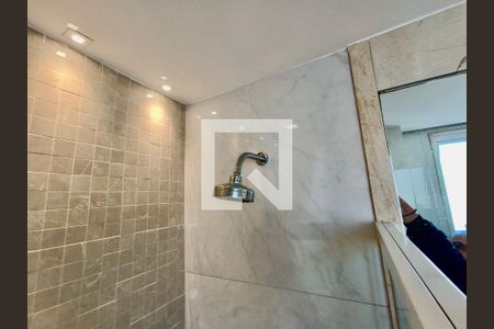 Apartamento à venda com 119m², 3 quartos e 1 vaga Apartamento à venda com 119m², 3 quartos e 1 vagaSuíte banheiro