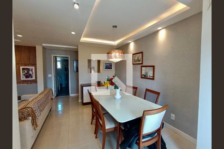 Apartamento à venda com 119m², 3 quartos e 1 vaga Apartamento à venda com 119m², 3 quartos e 1 vagaSala