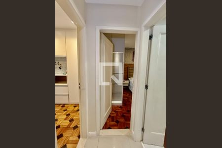 Apartamento à venda com 119m², 3 quartos e 1 vaga Apartamento à venda com 119m², 3 quartos e 1 vagaCorredor
