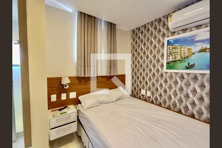 Apartamento à venda com 119m², 3 quartos e 1 vaga Apartamento à venda com 119m², 3 quartos e 1 vagaQuarto e banheiro serviço adaptado para suíte