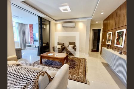 Apartamento à venda com 119m², 3 quartos e 1 vaga Apartamento à venda com 119m², 3 quartos e 1 vagaSala