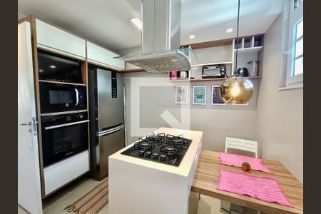 Apartamento à venda com 119m², 3 quartos e 1 vaga Apartamento à venda com 119m², 3 quartos e 1 vagaCopa Cozinha