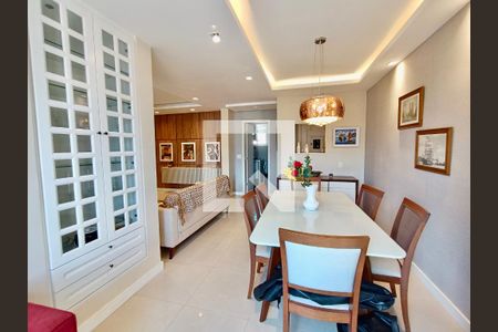 Apartamento à venda com 119m², 3 quartos e 1 vaga Apartamento à venda com 119m², 3 quartos e 1 vagaSala