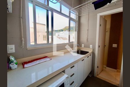 Apartamento à venda com 119m², 3 quartos e 1 vaga Apartamento à venda com 119m², 3 quartos e 1 vagaÁrea serviço