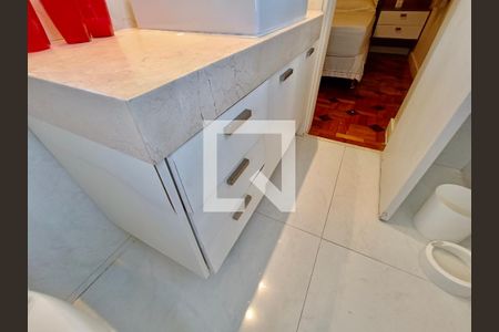 Apartamento à venda com 119m², 3 quartos e 1 vaga Apartamento à venda com 119m², 3 quartos e 1 vagaSuíte banheiro