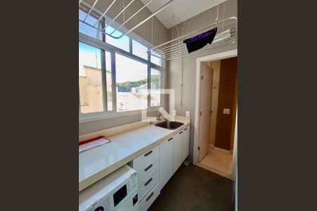 Apartamento à venda com 119m², 3 quartos e 1 vaga Apartamento à venda com 119m², 3 quartos e 1 vagaÁrea serviço