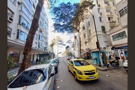 Apartamento à venda com 119m², 3 quartos e 1 vaga Apartamento à venda com 119m², 3 quartos e 1 vagaVista da Rua