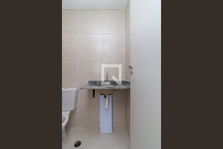 Apartamento para alugar com 36m², 2 quartos e sem vaga Apartamento para alugar com 36m², 2 quartos e sem vagaBanheiro