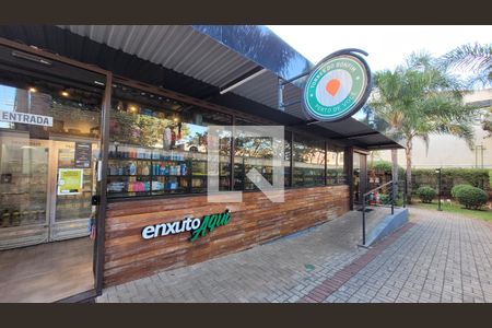 Apartamento para alugar com 60m², 2 quartos e 1 vagaMercado