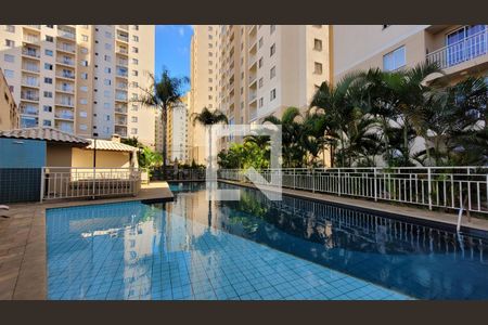 Apartamento para alugar com 60m², 2 quartos e 1 vagaÁrea comum - Piscina