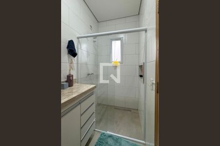 Casa de condomínio à venda com 244m², 4 quartos e 4 vagasBanheiro da Suíte 2