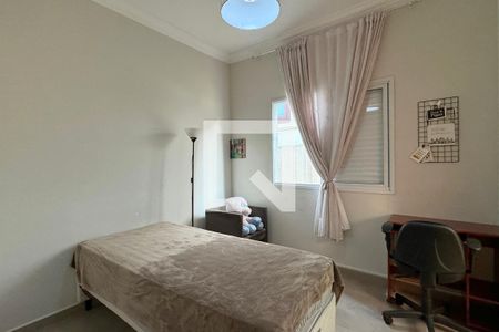 Casa de condomínio à venda com 244m², 4 quartos e 4 vagasQuarto 4