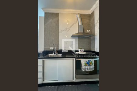 Casa de condomínio à venda com 244m², 4 quartos e 4 vagasCozinha