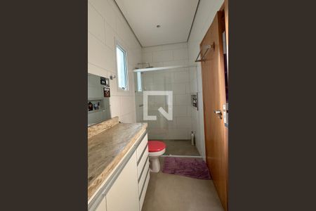 Casa de condomínio à venda com 244m², 4 quartos e 4 vagasBanheiro 3