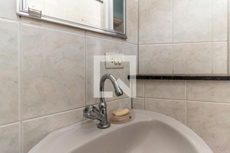 Apartamento à venda com 75m², 3 quartos e 1 vaga Apartamento à venda com 75m², 3 quartos e 1 vagaBanheiro da Suíte