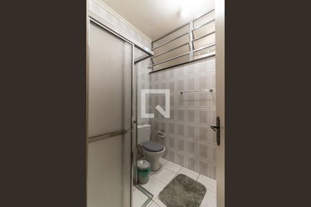 Apartamento à venda com 75m², 3 quartos e 1 vaga Apartamento à venda com 75m², 3 quartos e 1 vagaBanheiro Social