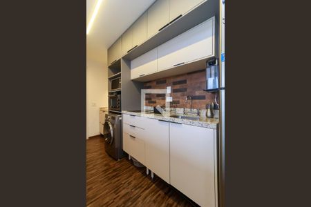 Cozinha de apartamento à venda com 1 quarto, 39m² em Vila São Francisco (zona Sul), São Paulo