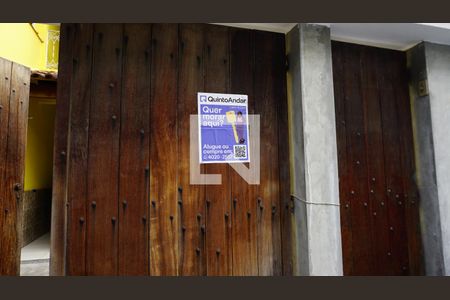 Casa à venda com 253m², 2 quartos e 2 vagasPlaquinha