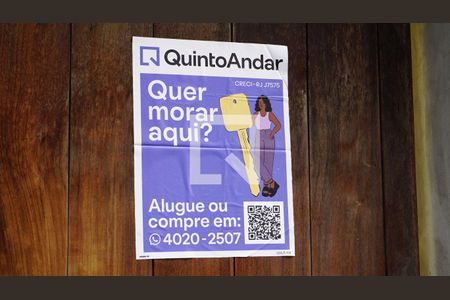 Casa à venda com 253m², 2 quartos e 2 vagasPlaquinha