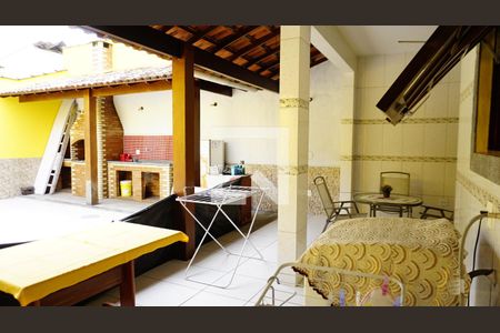 Casa à venda com 253m², 2 quartos e 2 vagasÁrea comum