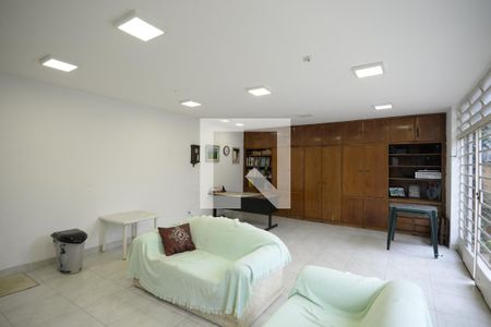 Casa à venda com 413m², 3 quartos e 4 vagasÁrea comum - Salão de festas