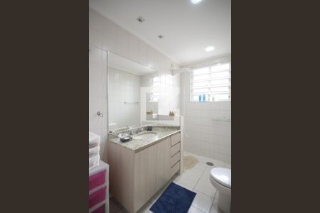 Casa à venda com 413m², 3 quartos e 4 vagasBanheiro