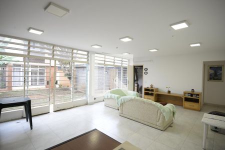 Casa à venda com 413m², 3 quartos e 4 vagasÁrea comum - Salão de festas