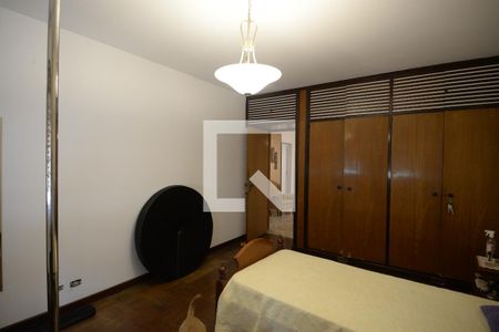 Casa à venda com 413m², 3 quartos e 4 vagasQuarto