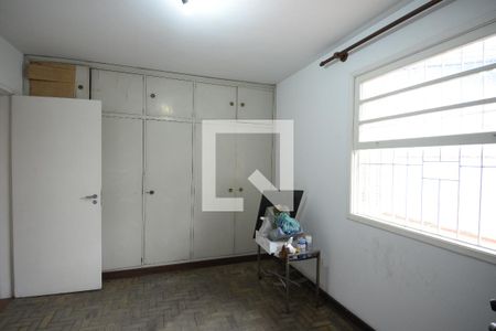 Casa à venda com 413m², 3 quartos e 4 vagasQuarto de Serviço