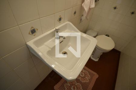 Casa à venda com 413m², 3 quartos e 4 vagasLavabo Salão