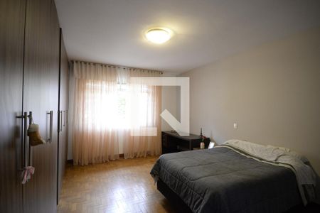 Casa à venda com 413m², 3 quartos e 4 vagasSuíte 1