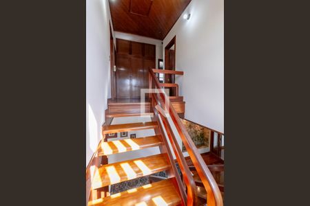 Casa à venda com 498m², 5 quartos e 3 vagasEscada