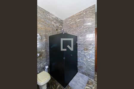 Casa à venda com 498m², 5 quartos e 3 vagasBanheiro social