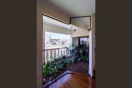 Casa à venda com 498m², 5 quartos e 3 vagasSala 3 - Jardim de inverno