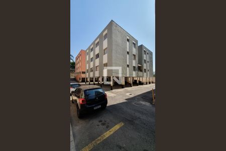 Apartamento para alugar com 65m², 2 quartos e 2 vagas Apartamento para alugar com 65m², 2 quartos e 2 vagasÁrea comum - bloco