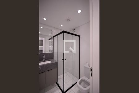 Banheiro  de apartamento para alugar com 1 quarto, 32m² em Vila Nair, São Paulo