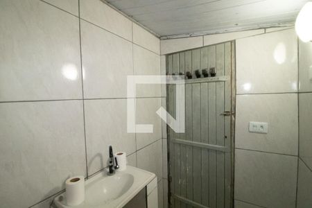 Banheiro de casa para alugar com 1 quarto, 40m² em Vila Nova Mazzei, São Paulo